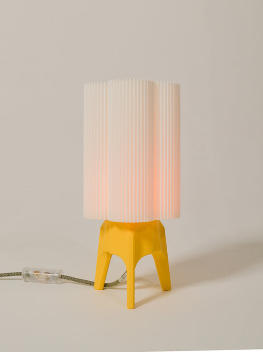 Stelliform Light, Yellow