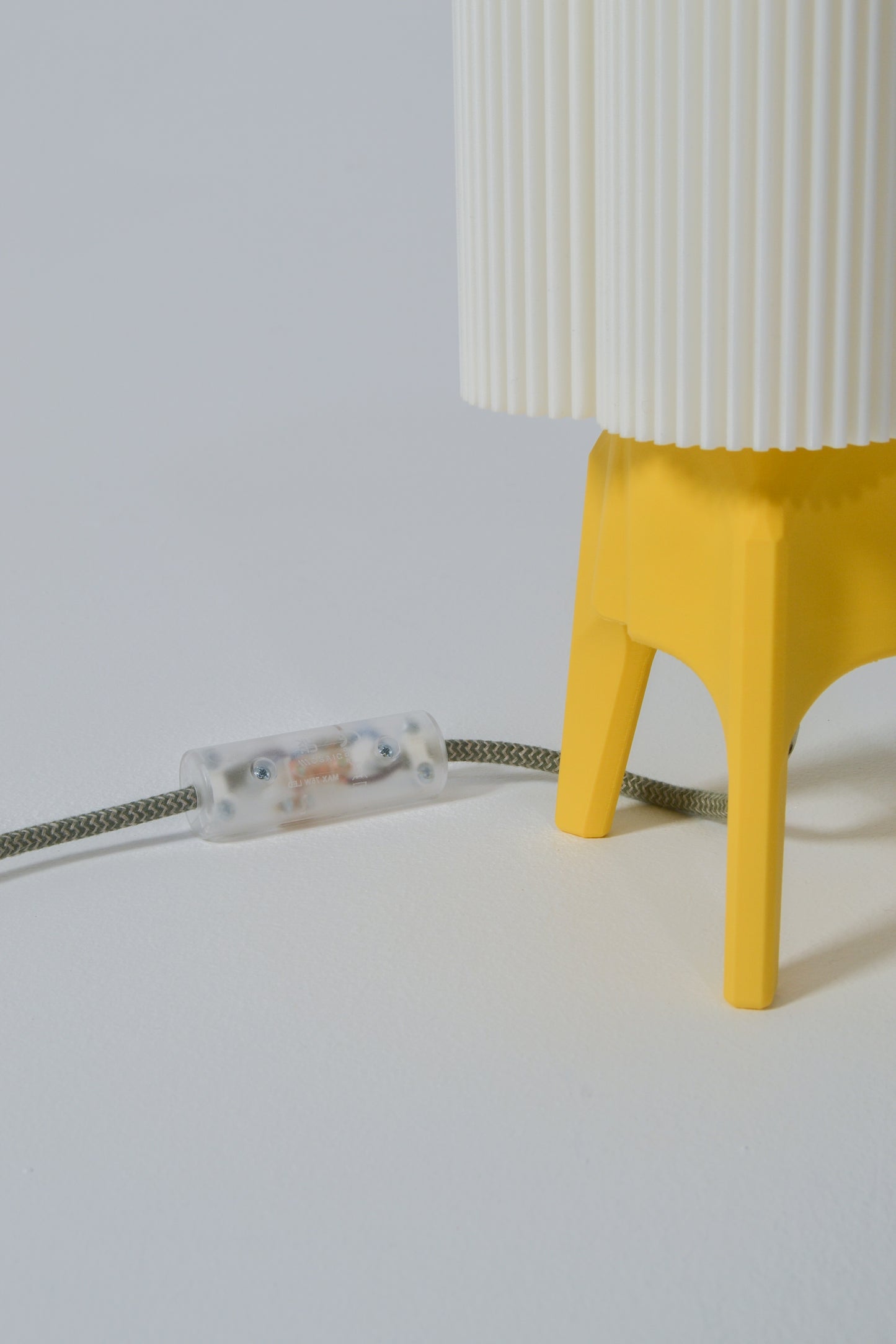 Stelliform Light, Yellow